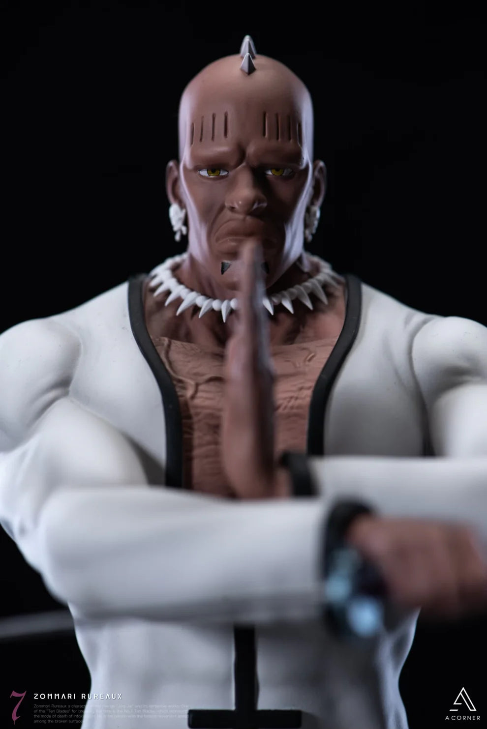 A CORNER Studio Zommari Rureaux x Aaroniero Arruruerie Resin Statue