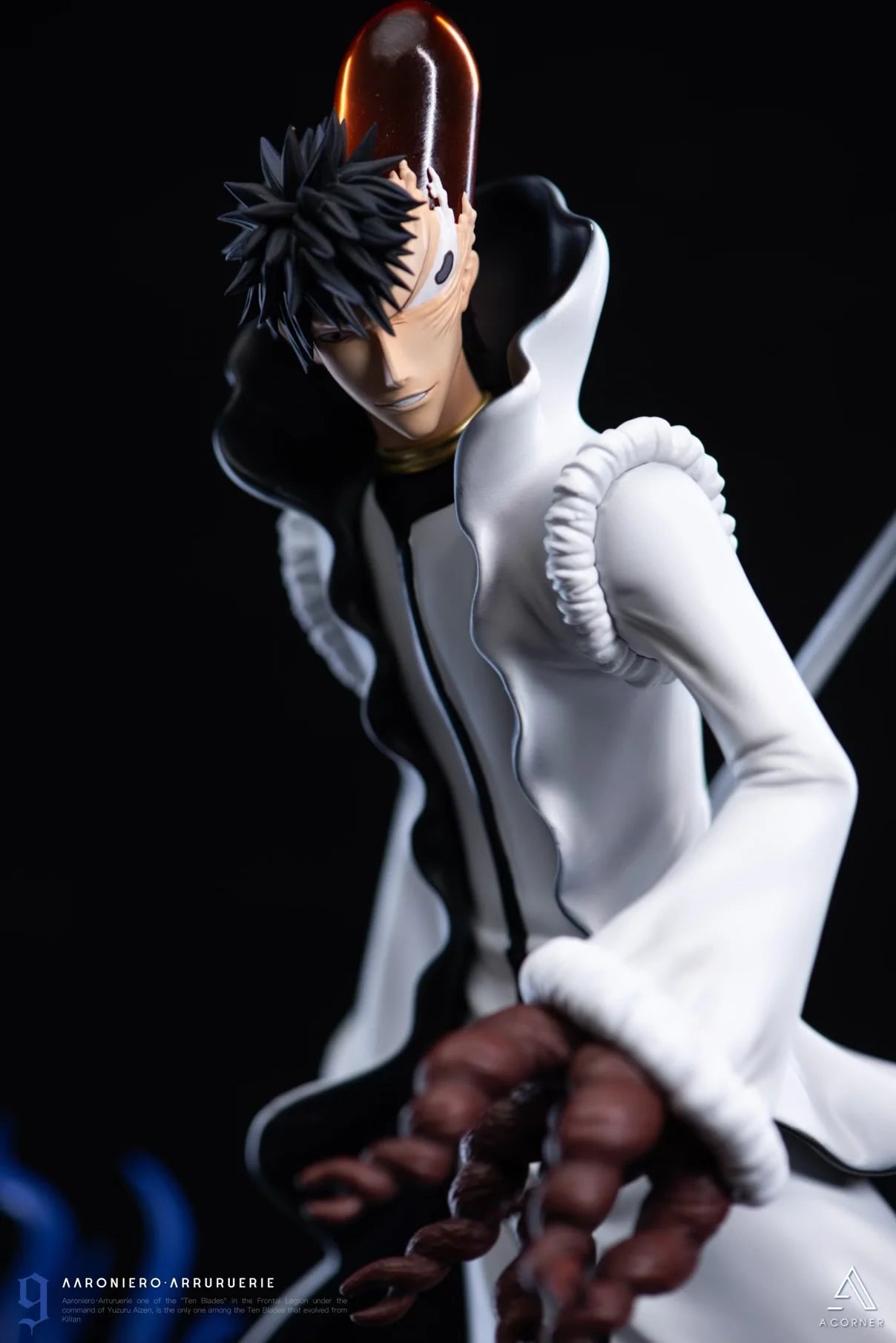 A CORNER Studio Zommari Rureaux x Aaroniero Arruruerie Resin Statue