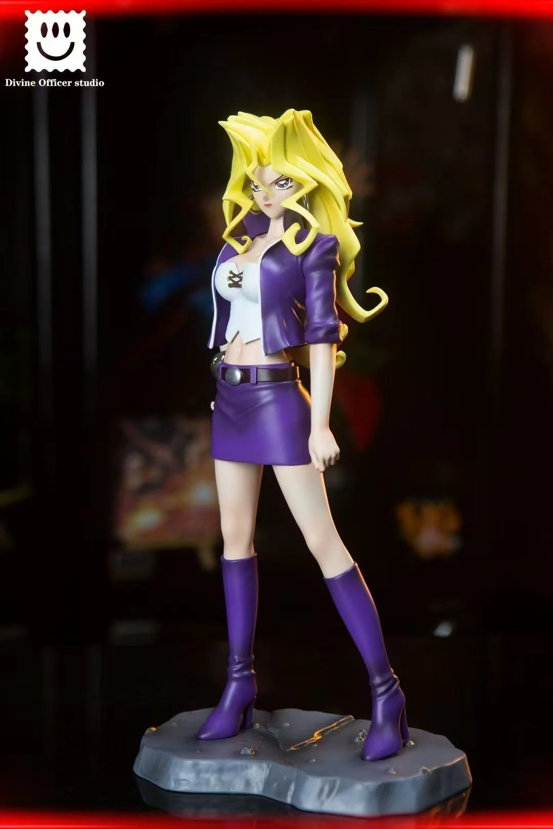 Divine Officer - Mai Valentine