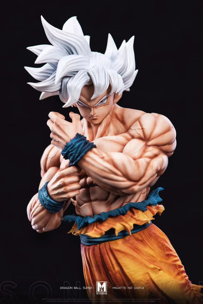 MAN - UI Goku